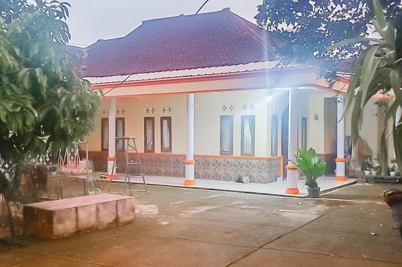 Homestay Bukit Pamoyanan 2 Redpartner Bukanagara Exterior foto