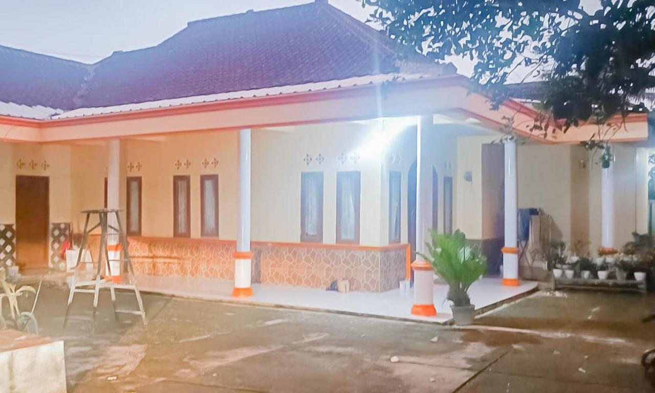 Homestay Bukit Pamoyanan 2 Redpartner Bukanagara Exterior foto